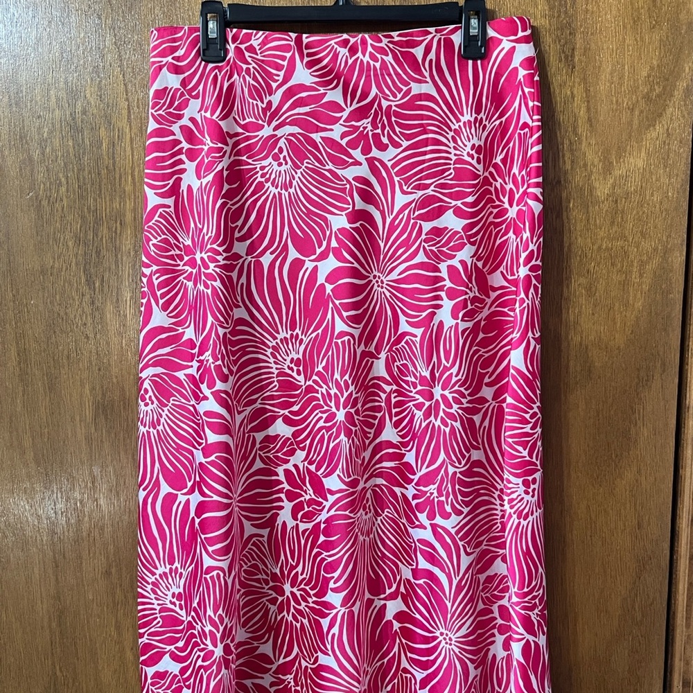 New York & Company Pink and White Floral Skirt